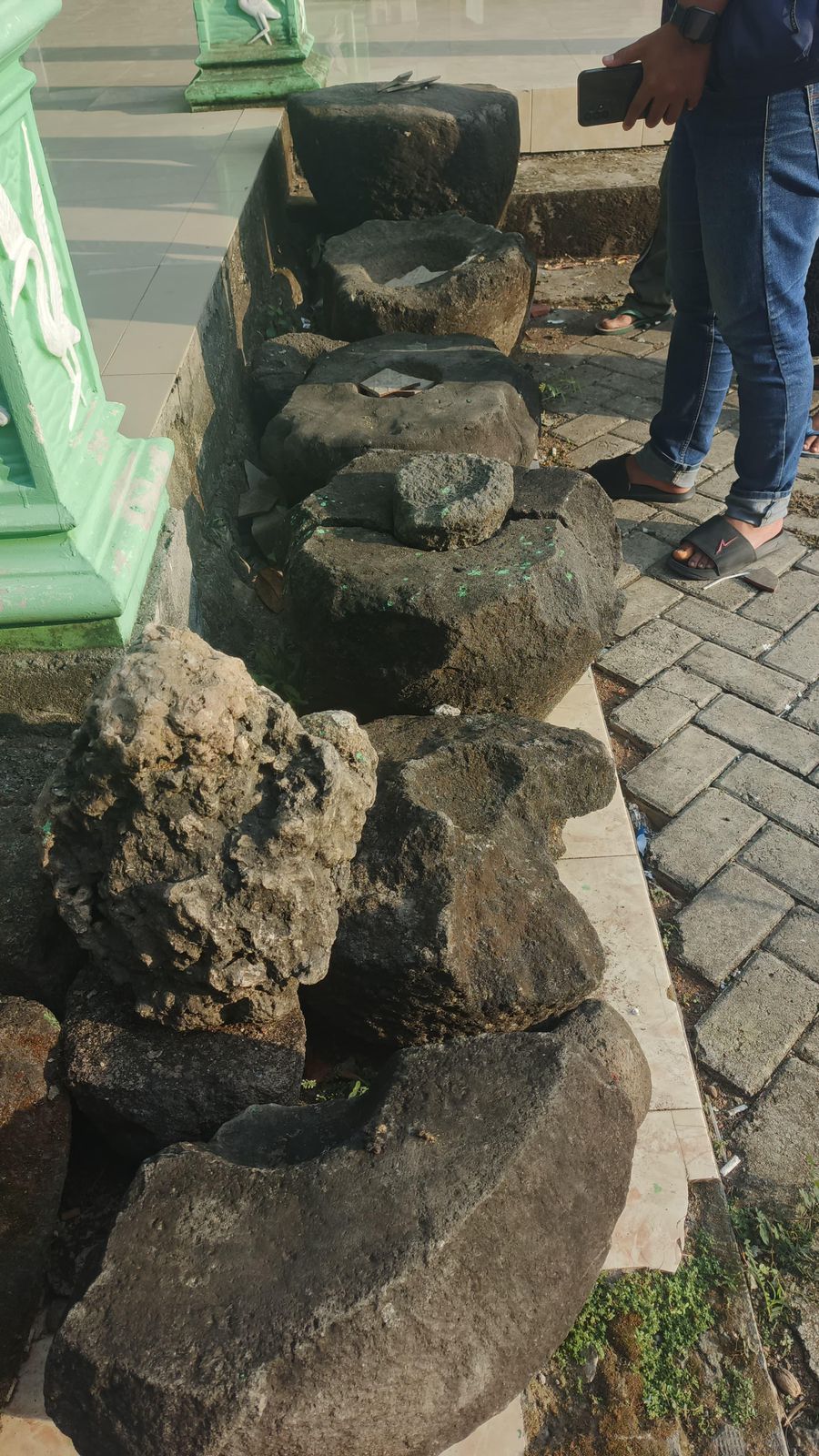Batu Besar 1